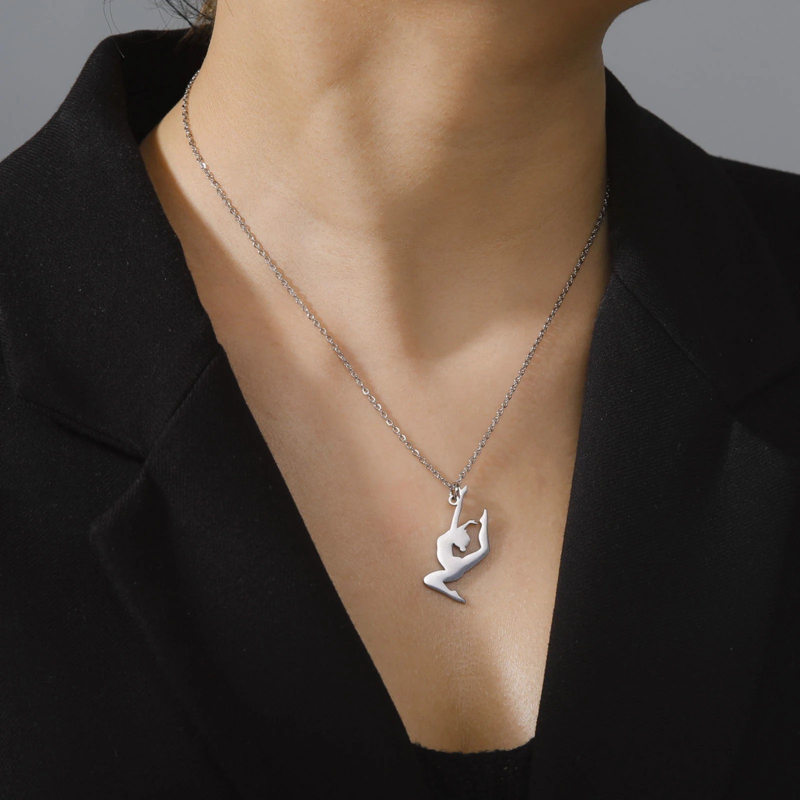 Collar de gimnasia rítmica para mujer,tendencia de 2026, joyeria de acero .